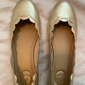 NEW Jack Rogers Gold Scallop Flats 10